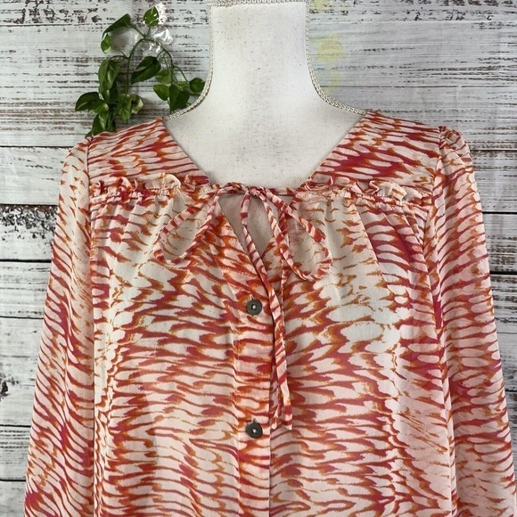 Nine West Blouse size Extra Large Orange Pink Sheer Ruffle Button Front Peasant - Picture 4 of 13